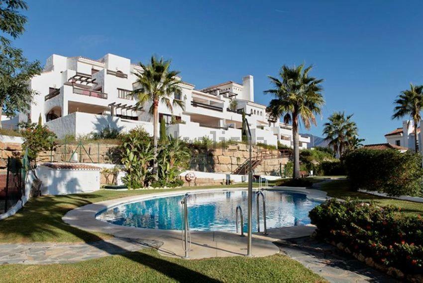 Luxury Apartment Set In Dona Julia Golf Course Casares Bagian luar foto