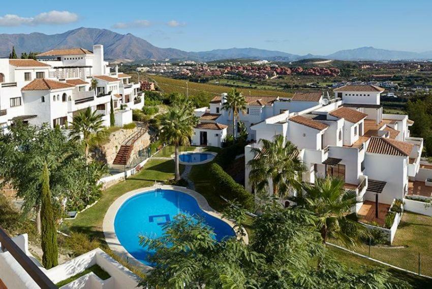 Luxury Apartment Set In Dona Julia Golf Course Casares Bagian luar foto
