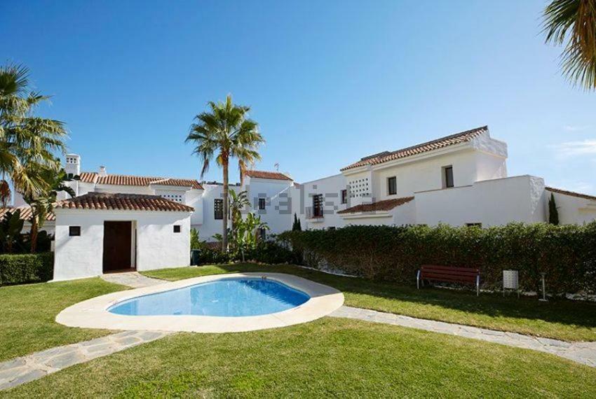 Luxury Apartment Set In Dona Julia Golf Course Casares Bagian luar foto